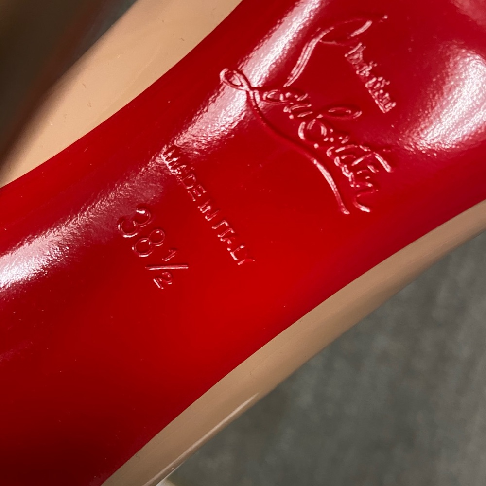*New* CHRISTIAN LOUBOUTIN PATENT NUDE “SO KATE”